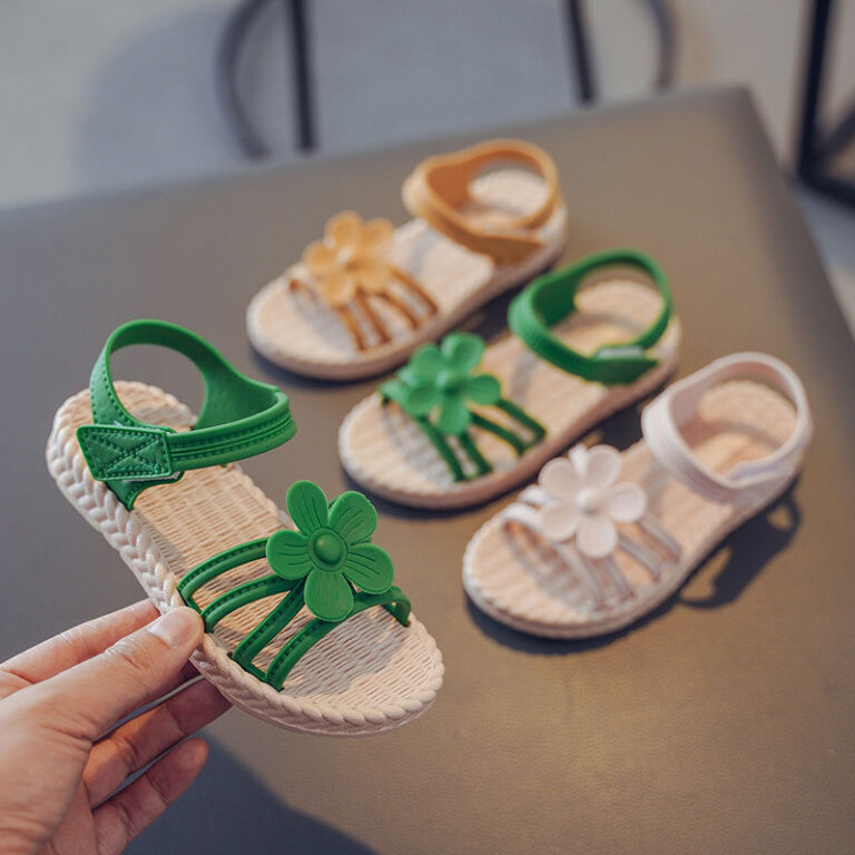 Sandales d'été pour filles