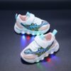 baskets lumineuses en maille