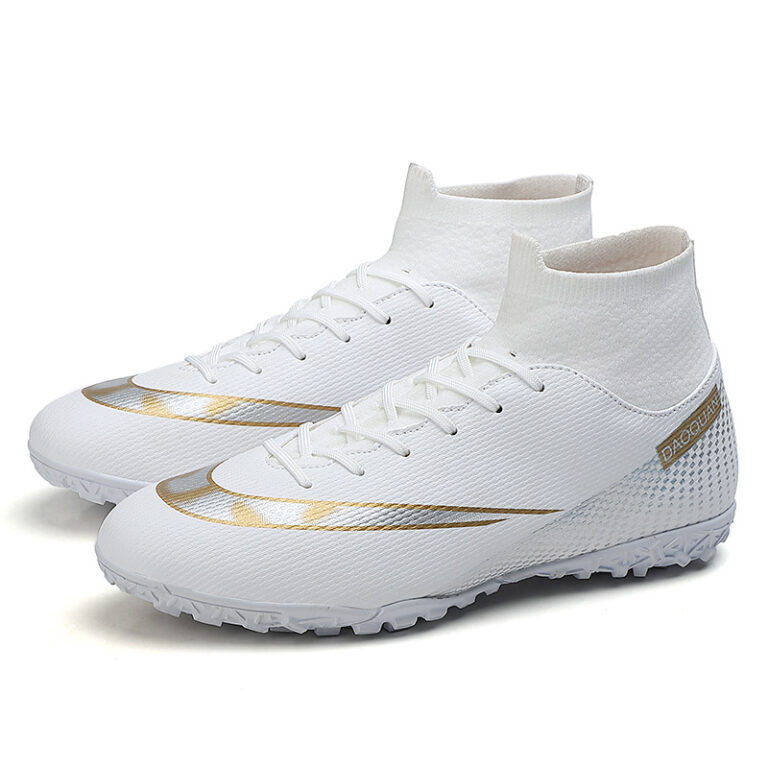 Chaussures de football montantes et respirantes