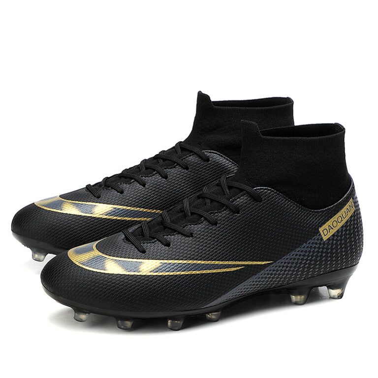 Chaussures de football montantes et respirantes