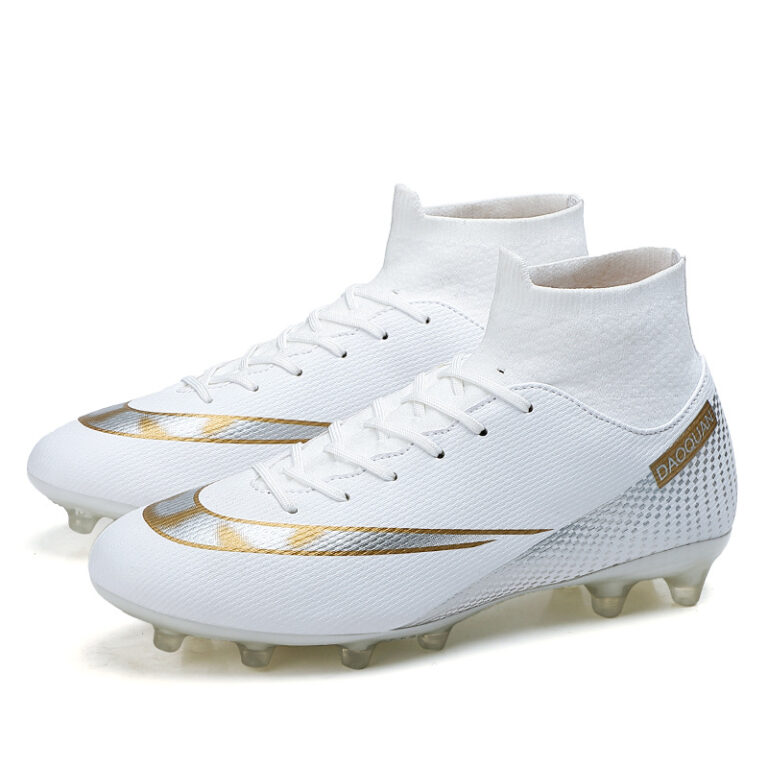 Chaussures de football montantes et respirantes