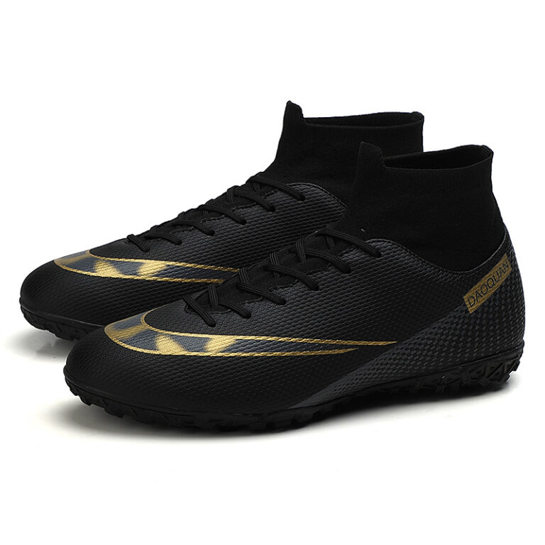 Chaussures de football montantes et respirantes