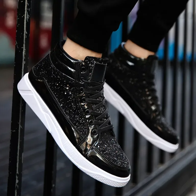 Bottes en cuir brillantes montantes décontractées