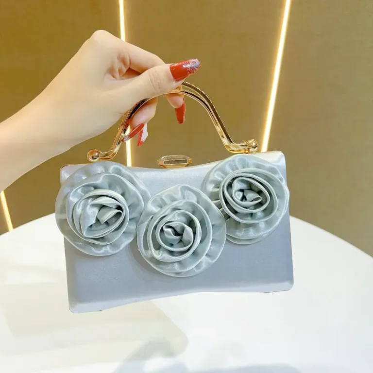 Nouveau sac à main en diamant pochette en soie