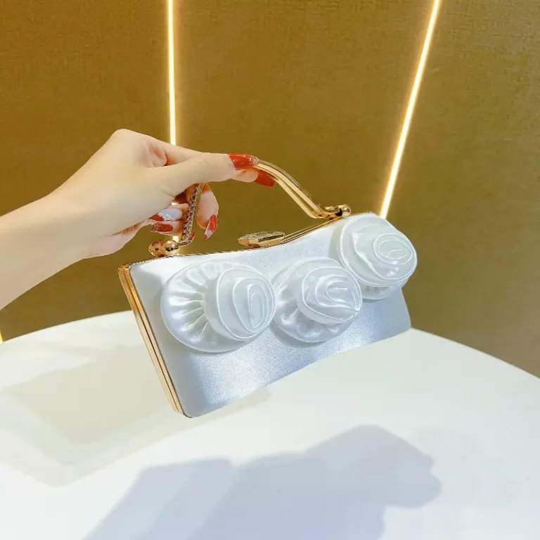 Nouveau sac à main en diamant pochette en soie