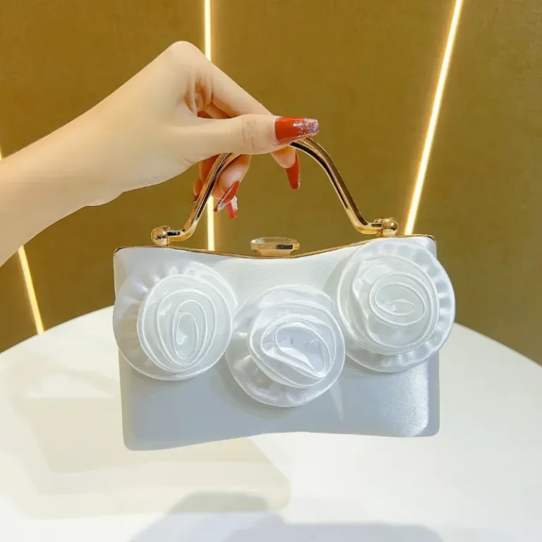 Nouveau sac à main en diamant pochette en soie