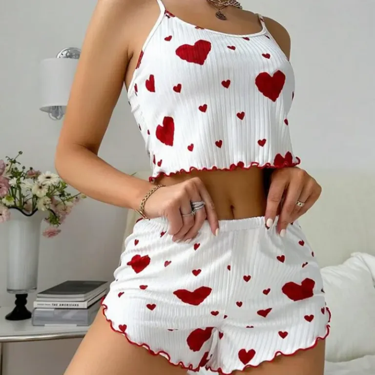 Nouveaux pyjamas à rayures tricotées pour femmes