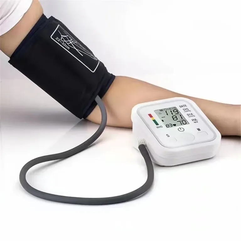 Tensiomètre électronique domestique à bras