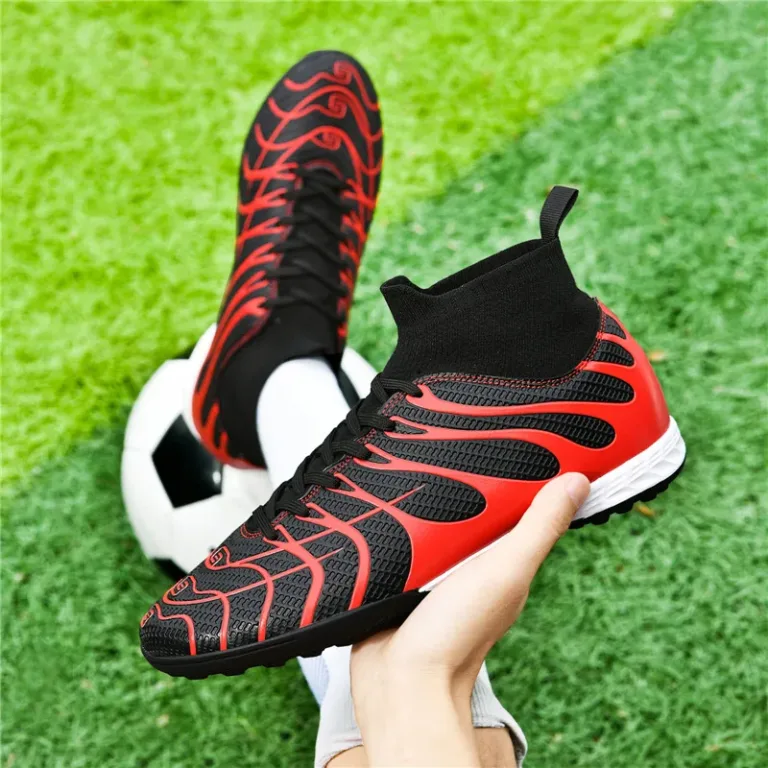 Chaussures de football pour enfants et adultes
