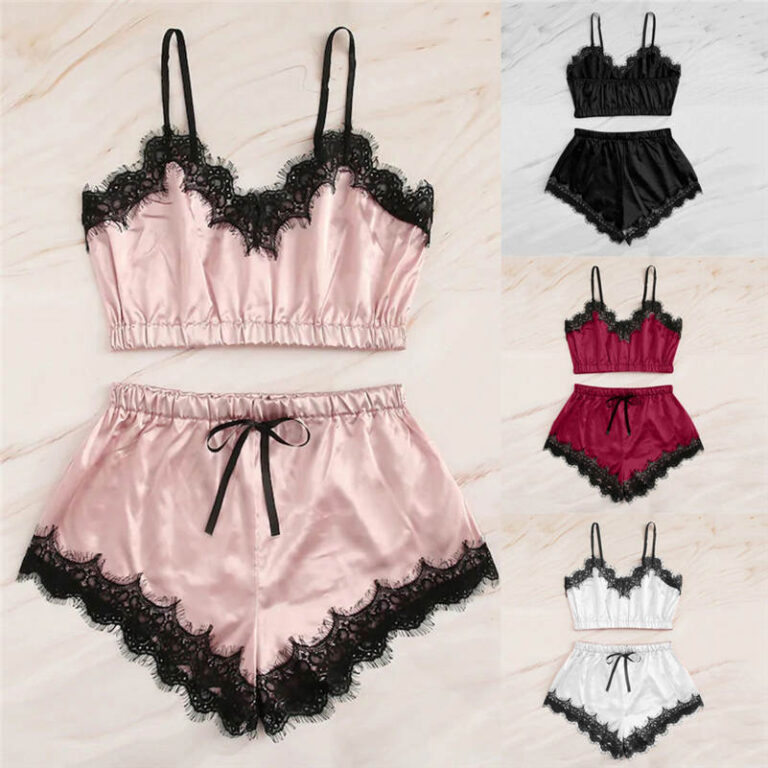 Ensemble de culottes en dentelle
