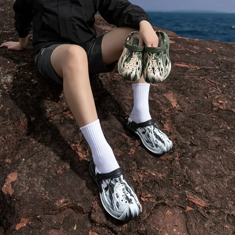 Chaussures à  Eva Baotou avec trous pour hommes